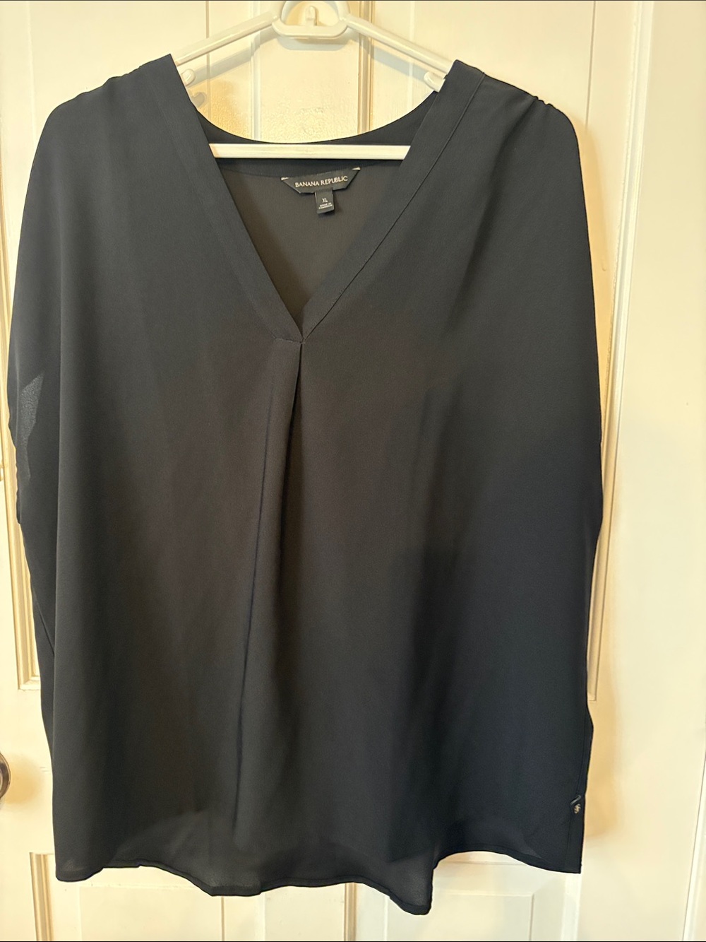 Banana Republic Black V-Neck Flowy Blouse
